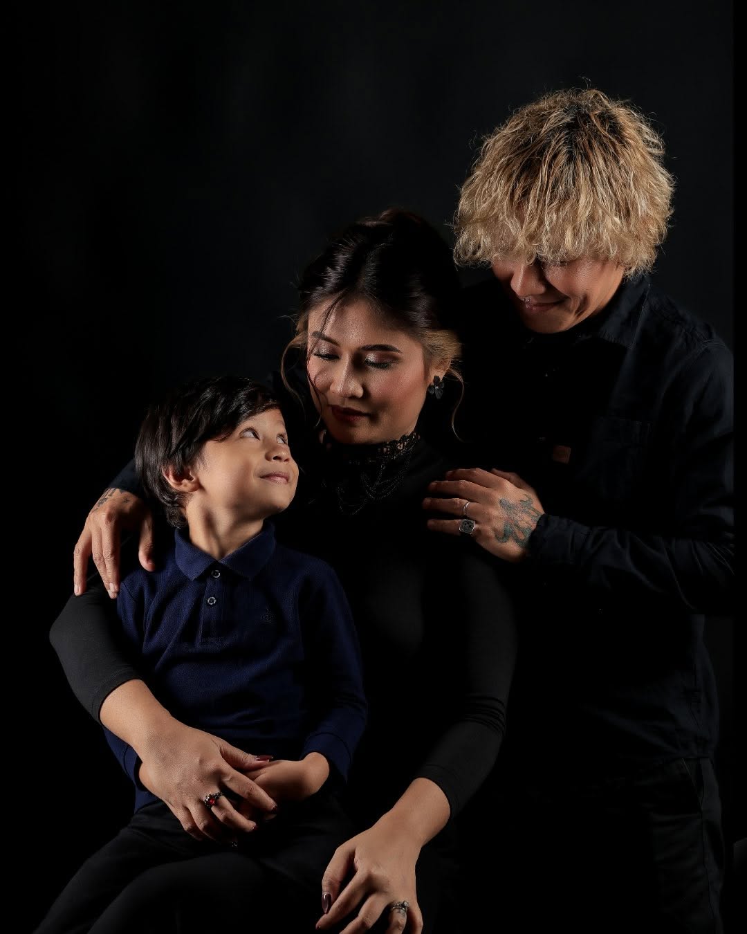 Family editorial portrait session
